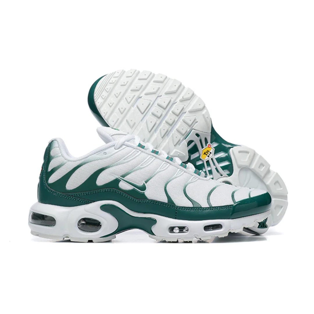 Air Max Plus x Lacoste