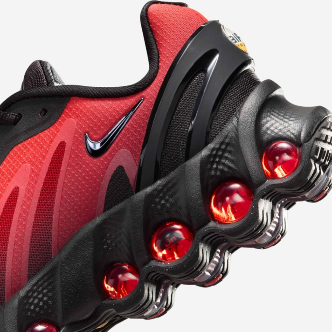 Nike Air Max DN8 Red/Black