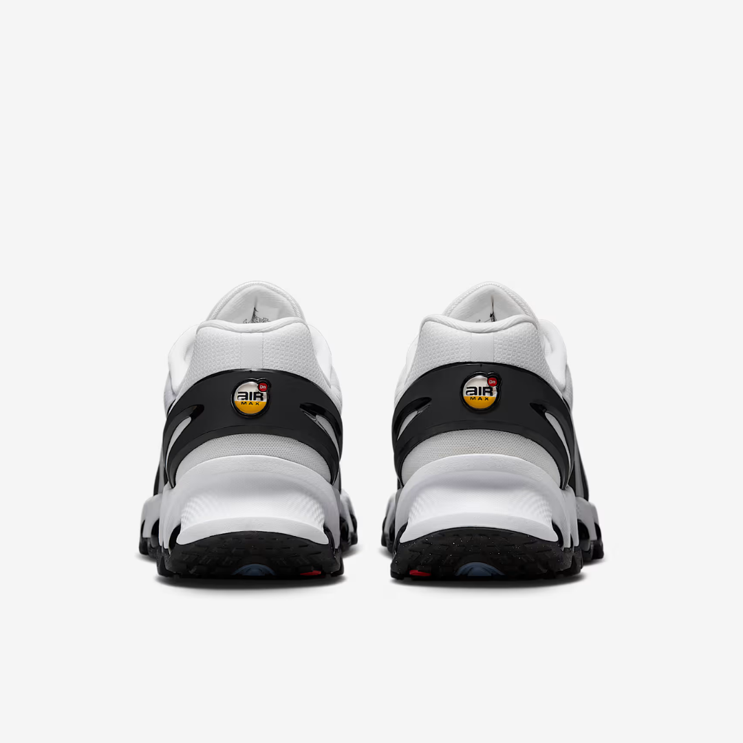 Nike Air Max DN8 “Panda”