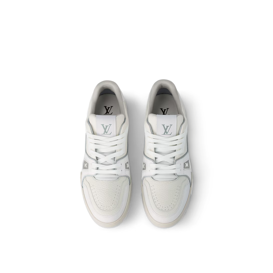 Louis Vuitton Trainer White Signature